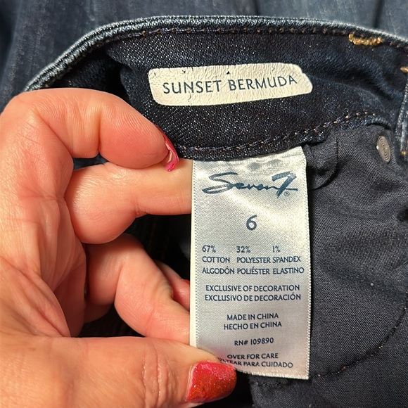 Seven7 Ladies Sunset Bermuda Denim Stretch Shorts, EUC (Wore Once), Size 6 - Picture 3 of 8